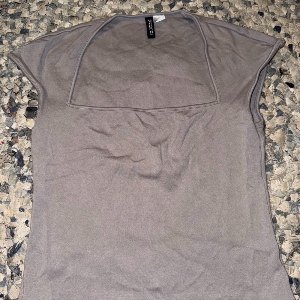 H&M Gray Short Sleeve Women's Top